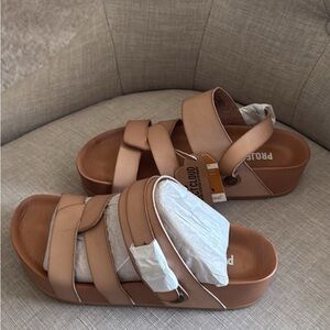 Project Cloud Women’s Sandals in Tan